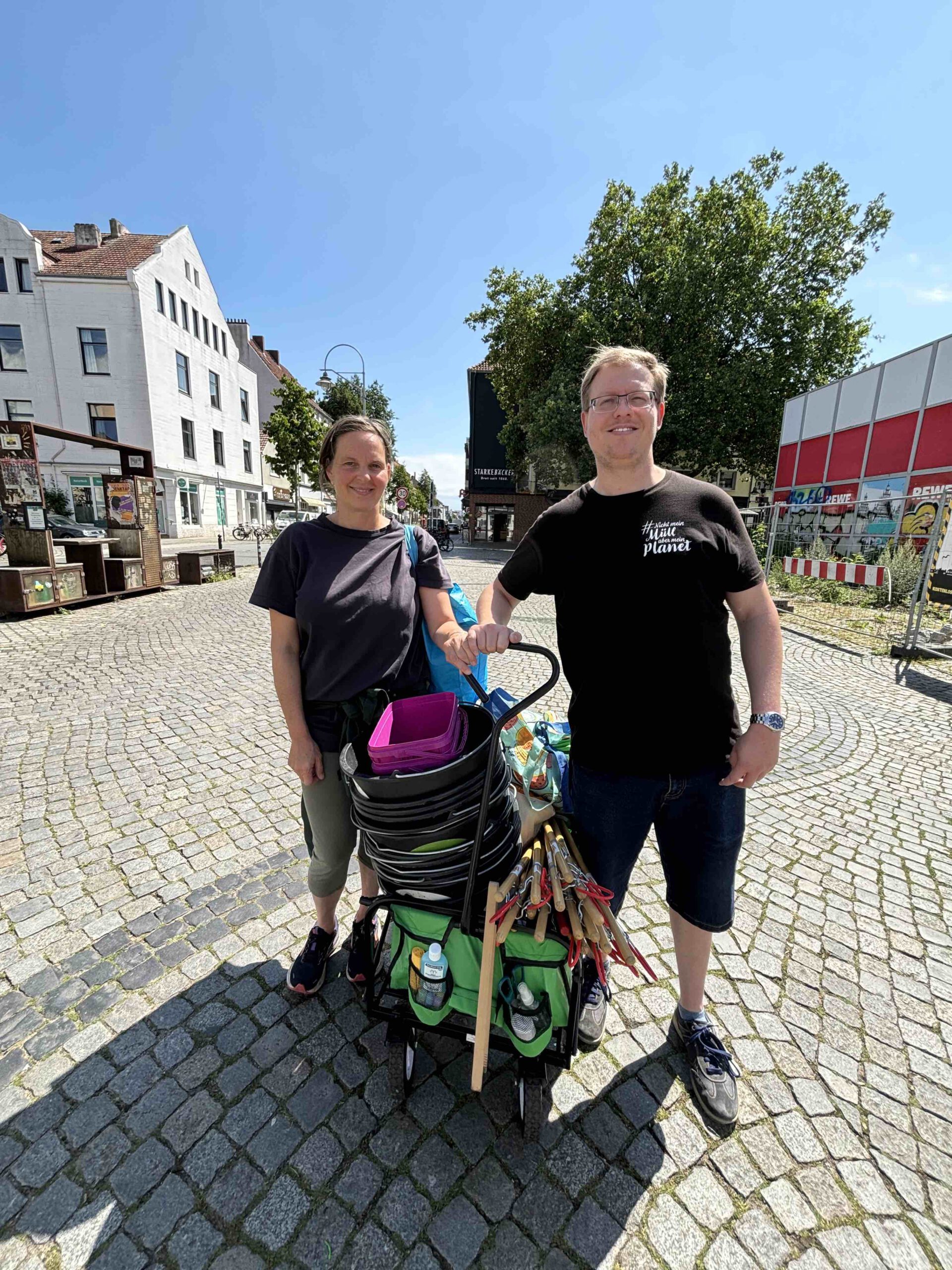 Nina und Florian laden einmal im Monat zum CleanUp in der Neustadt ein